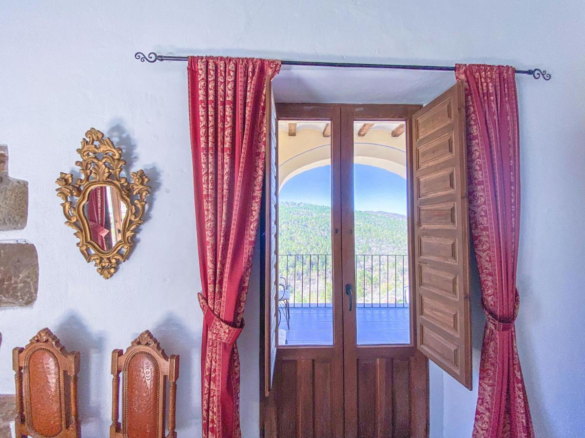 Casa Rural Sant Petrus De Madrona Pinell de Solsones Eksteriør billede