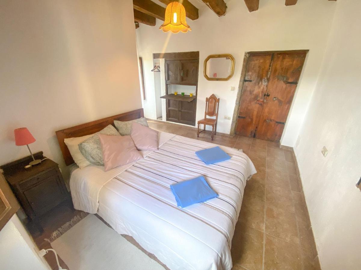 Casa Rural Sant Petrus De Madrona Pinell de Solsones Eksteriør billede
